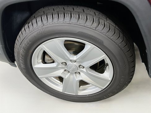 Used 2022 Jeep Compass Latitude image 26