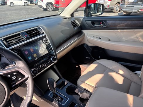 Used 2018 Subaru Outback 3.6R Limited image 26