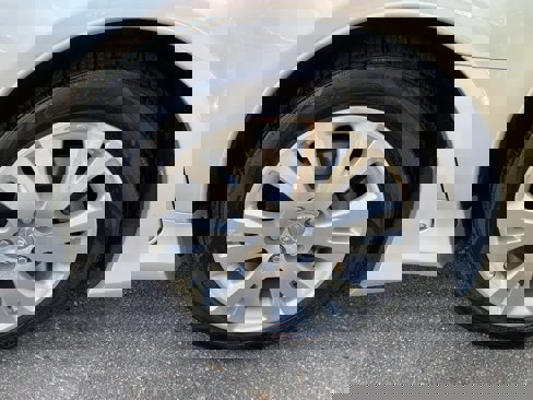 Used 2011 Toyota Avalon image 14