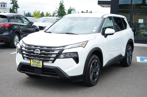 Used 2024 Nissan Rogue SV image 7