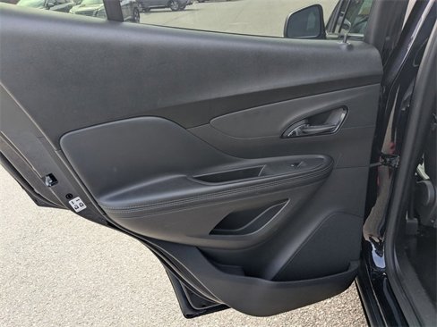 Used 2021 Buick Encore Preferred w/ Safety Package image 25