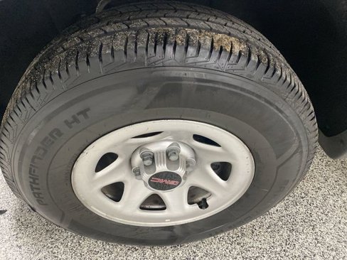 Used 2017 GMC Sierra 1500 2WD Regular Cab image 8