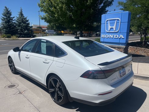 Used 2023 Honda Accord Sport image 7