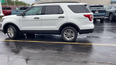 Used 2017 Ford Explorer 4WD w/ Class II Trailer Tow Package image 5