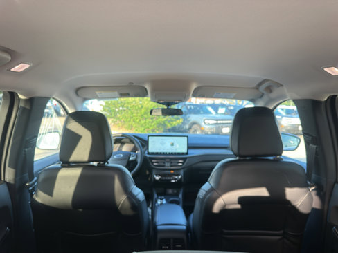 New 2025 Ford Escape SE image 23