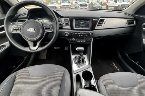 Used 2019 Kia Niro LX image 11