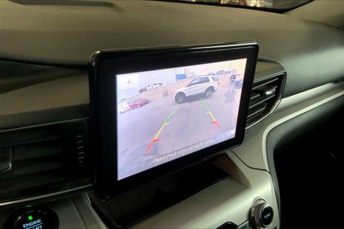 Certified 2020 Ford Explorer XLT w/ Equipment Group 202A image 25