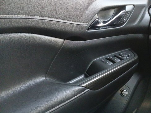 Certified 2021 GMC Acadia SLT image 24