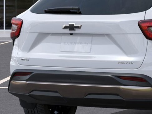 New 2025 Chevrolet Trax ACTIV w/ Driver Confidence Package image 15