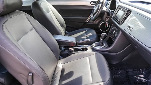 Used 2016 Volkswagen Beetle 1.8T SE image 17
