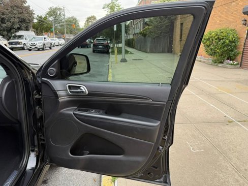 Used 2020 Jeep Grand Cherokee Limited X image 22