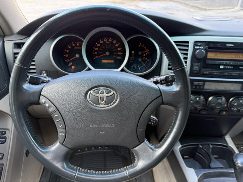 Used 2008 Toyota 4Runner SR5 image 23