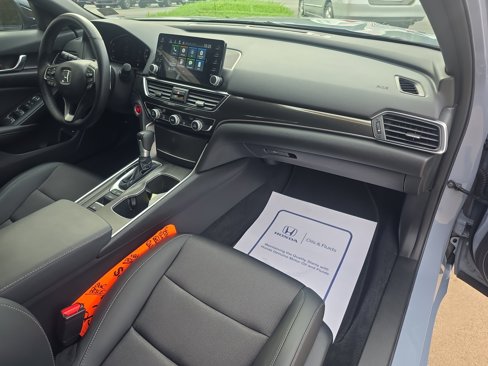 Used 2022 Honda Accord Sport image 12