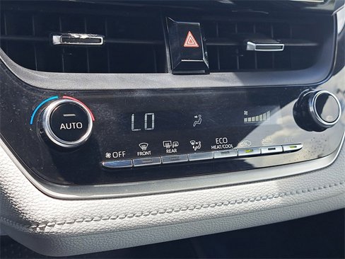 Used 2022 Toyota Corolla SE image 26