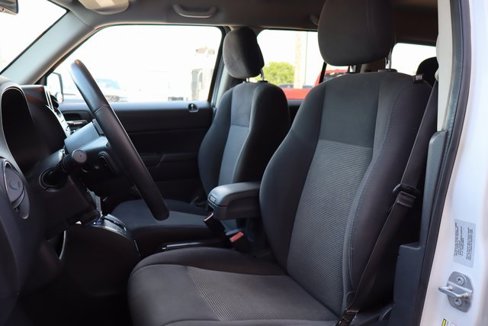Used 2016 Jeep Patriot Latitude image 9