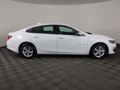 Used 2024 Chevrolet Malibu LT image 16