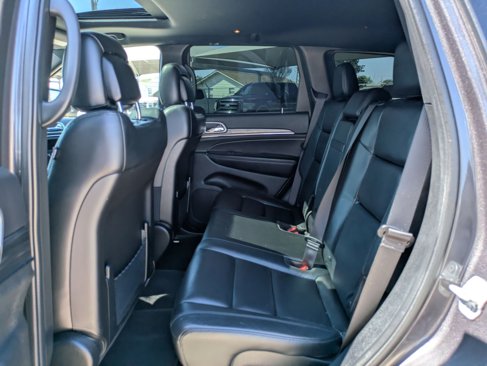 Used 2021 Jeep Grand Cherokee Limited image 15