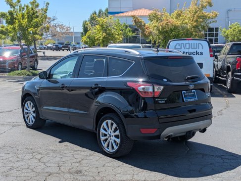 Used 2018 Ford Escape Titanium image 3