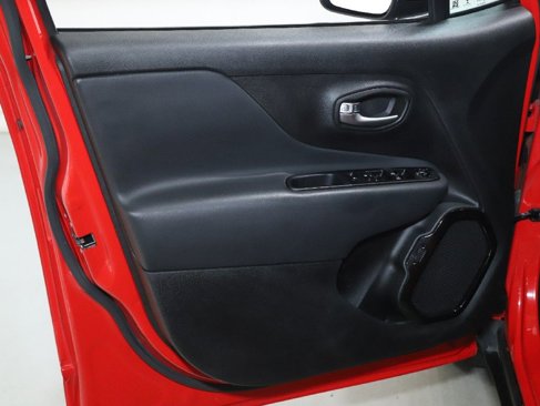 Used 2022 Jeep Renegade Altitude w/ Convenience Group image 15