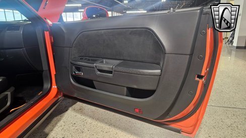Used 2009 Dodge Challenger SRT8 w/ SRT Option Group II image 24