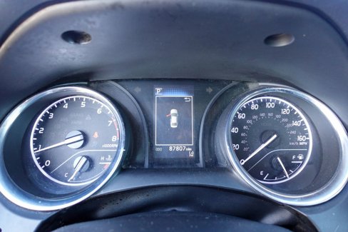 Used 2019 Toyota Camry L image 15