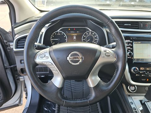 Used 2018 Nissan Murano SV image 14