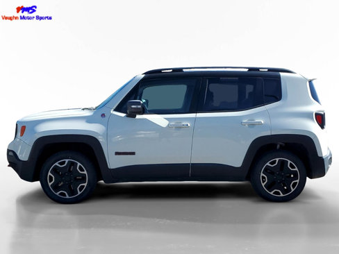 Used 2015 Jeep Renegade Trailhawk w/ Premium Leather Group image 3