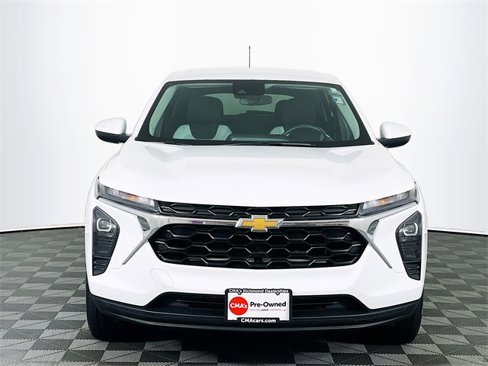 Certified 2024 Chevrolet Trax LS w/ LS Convenience Package image 2