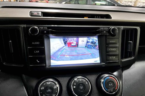 Used 2018 Toyota RAV4 LE image 26