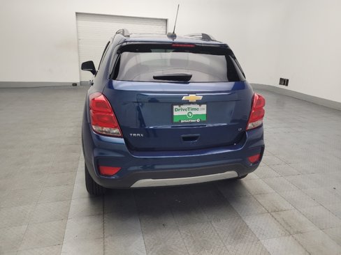 Used 2020 Chevrolet Trax LT w/ Driver Confidence Package image 6