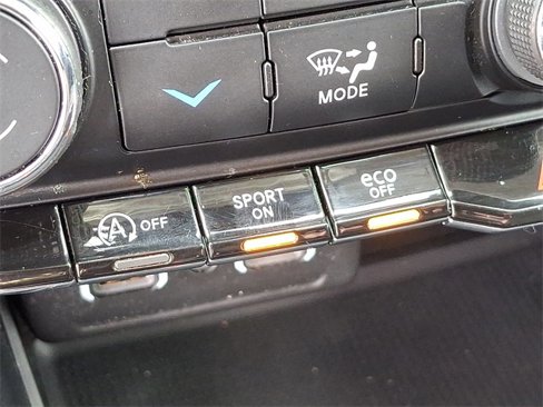 Used 2021 Dodge Durango SXT image 24