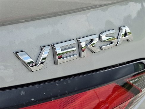 New 2025 Nissan Versa SR w/ Trunk Package image 21