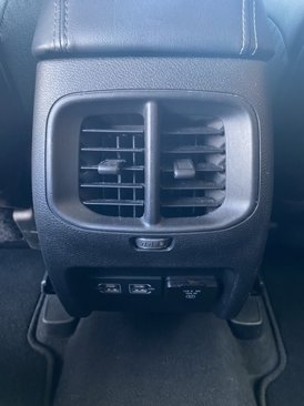 Used 2023 Jeep Cherokee Altitude Lux image 18