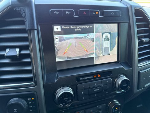 Used 2017 Ford F150 Raptor w/ Equipment Group 802A Luxury image 29