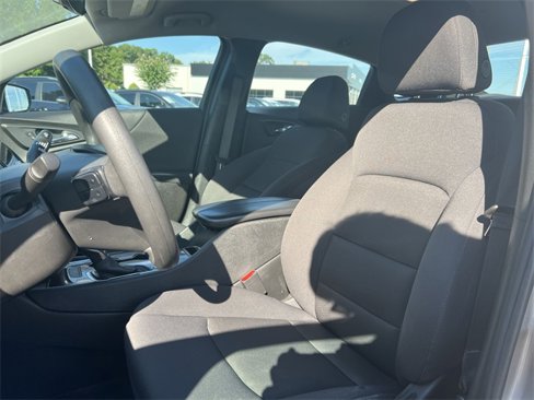 Used 2023 Chevrolet Malibu LT image 11