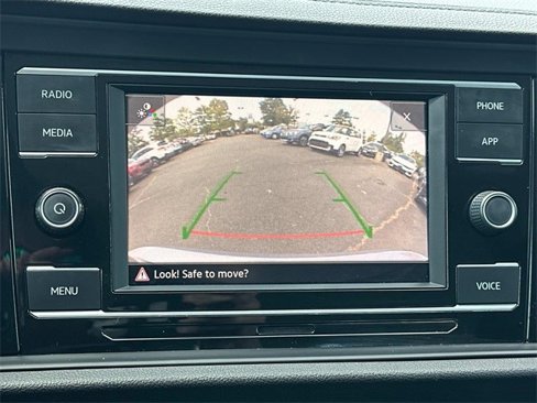 Used 2020 Volkswagen Jetta SE w/ SE Cold Weather Package image 21