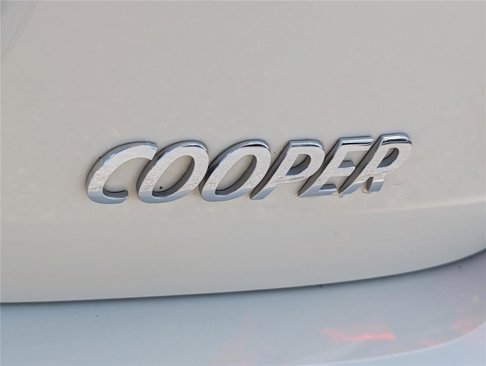 Used 2016 MINI Cooper Convertible image 9