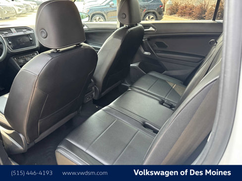 Used 2021 Volkswagen Tiguan SE image 13
