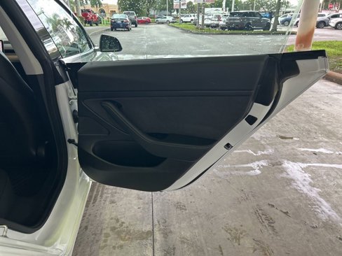 Used 2020 Tesla Model 3 image 28