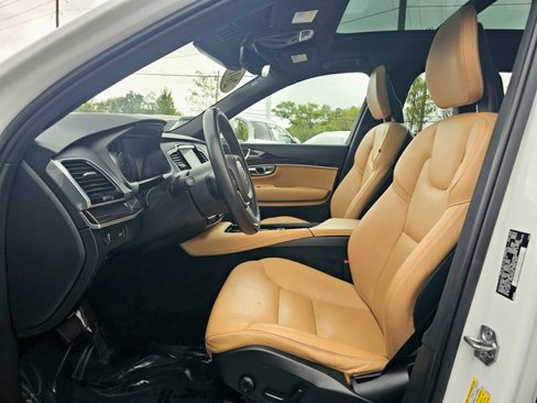 Used 2018 Volvo XC90 T6 Momentum w/ Convenience Package image 18