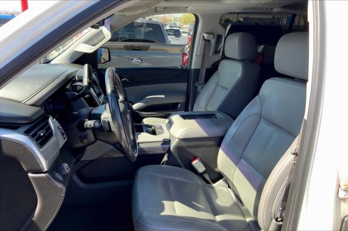 Used 2016 Chevrolet Suburban LT w/ Luxury Package image 7