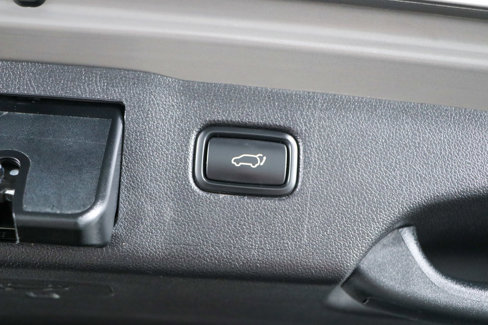 Used 2018 Kia Sorento EX image 32