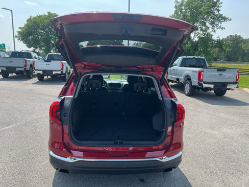 Used 2019 GMC Terrain SLT w/ Preferred Package image 16