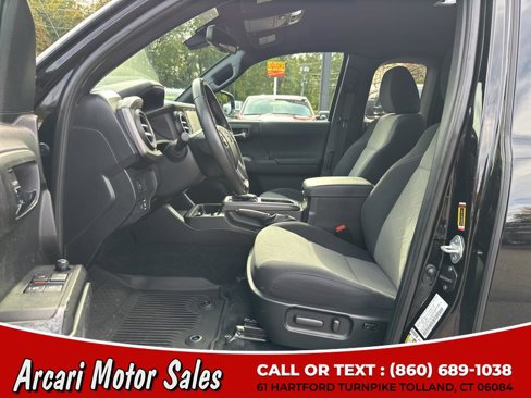 Used 2021 Toyota Tacoma TRD Sport image 17