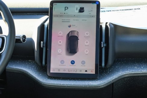 New 2025 Volvo EX30 Ultra w/ Protection Package Premier image 16