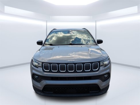 Used 2022 Jeep Compass Latitude image 8