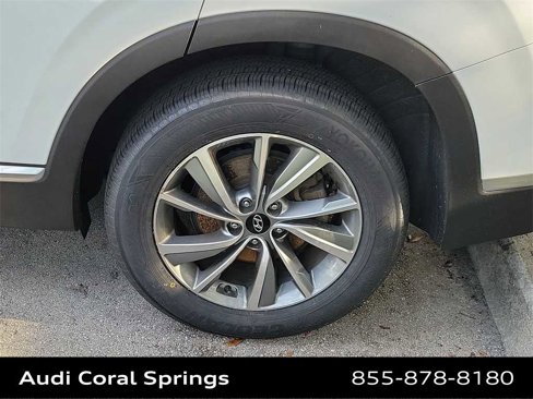 Used 2020 Hyundai Santa Fe SEL w/ Convenience Package image 22