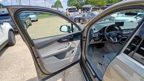 Used 2017 Audi Q7 3.0T Prestige w/ Prestige Package image 9