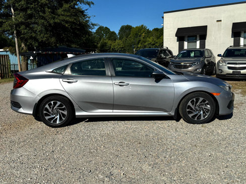 Used 2017 Honda Civic EX image 4