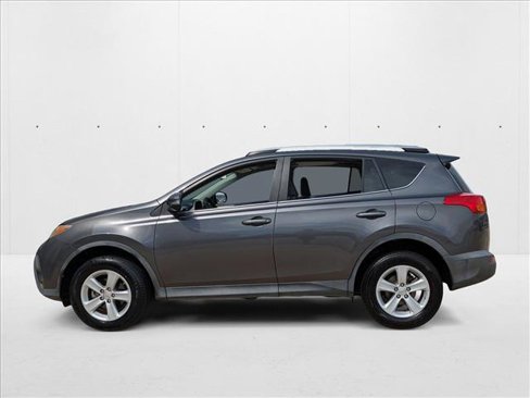 Used 2014 Toyota RAV4 XLE image 9